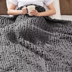 Madison Park Chunky Double Knit Handmade Throw Blanket - Gray